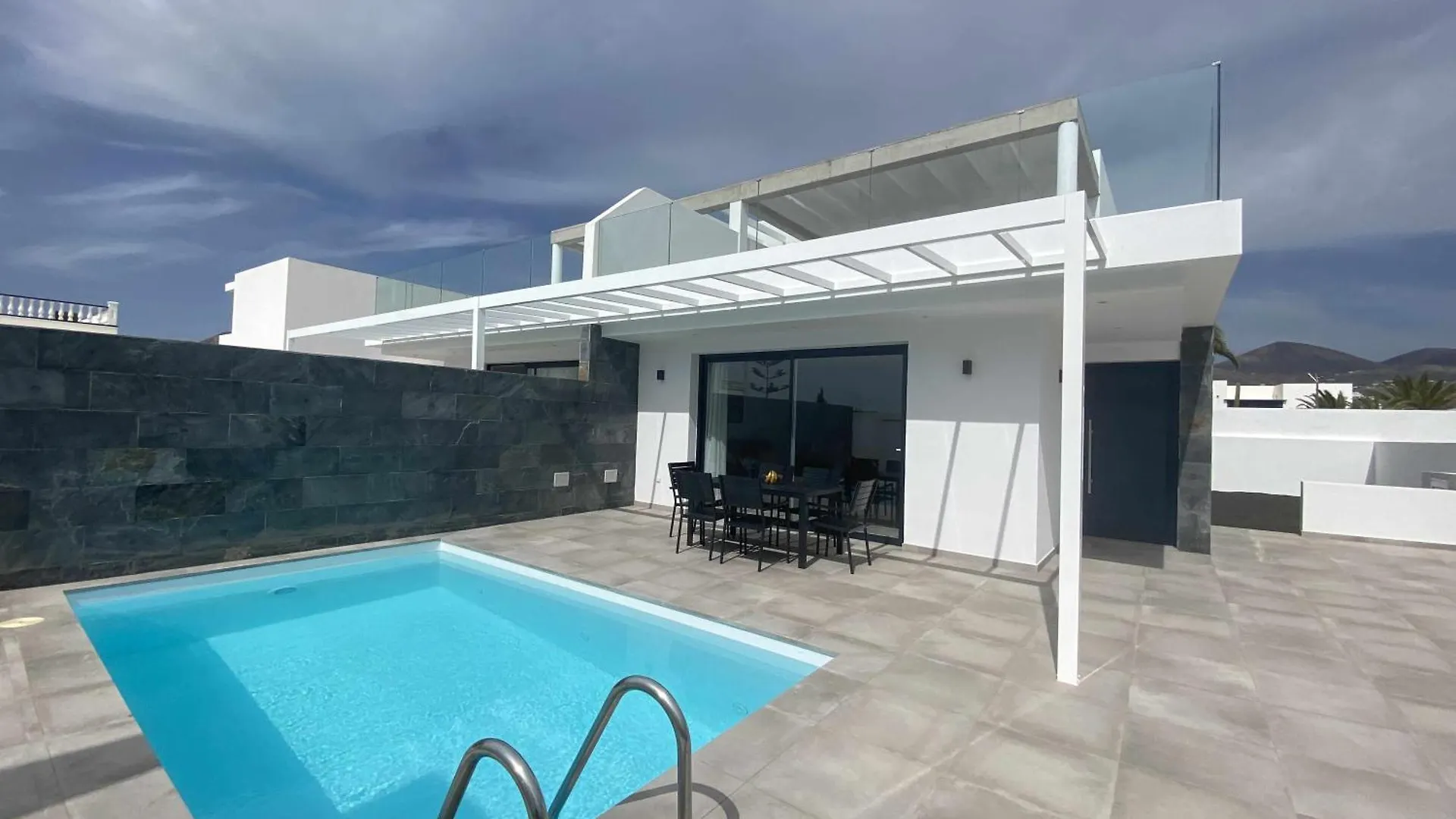 Imperdible Villa Con Piscina Y Barbacoa Puerto Calero Španělsko